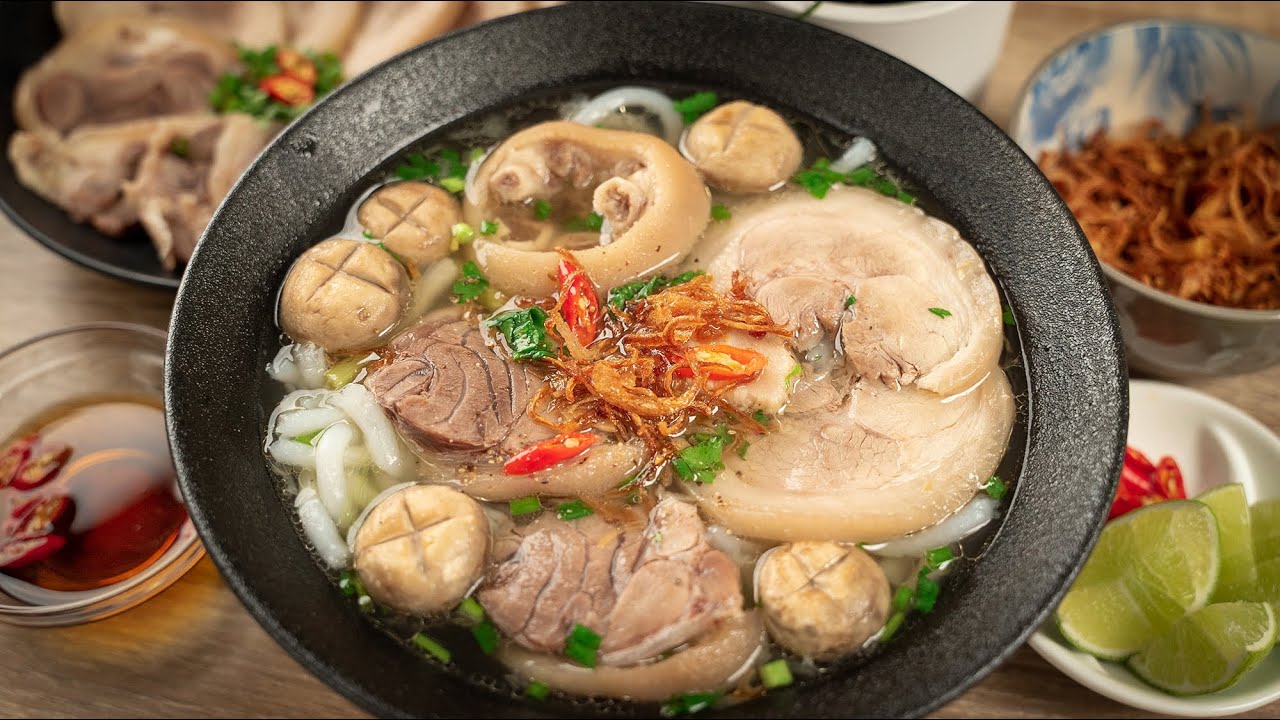 Bánh canh cách nấu giò heo